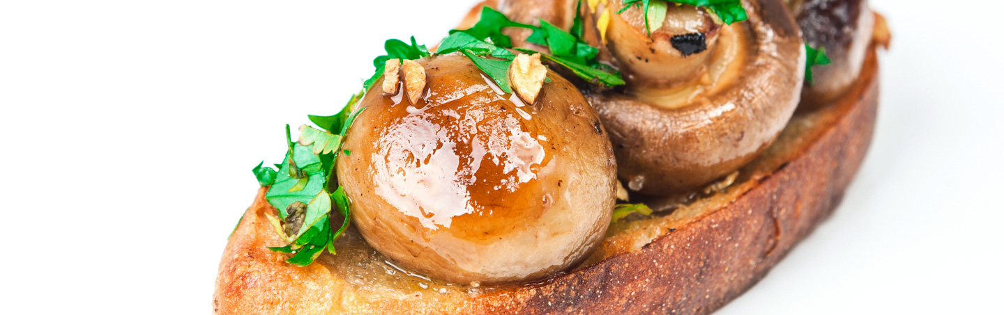 Imagem COGUMELOS PARIS FRITOS EM PAO DE ALHO E ERVAS