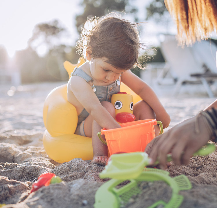 baldes e pás de praia