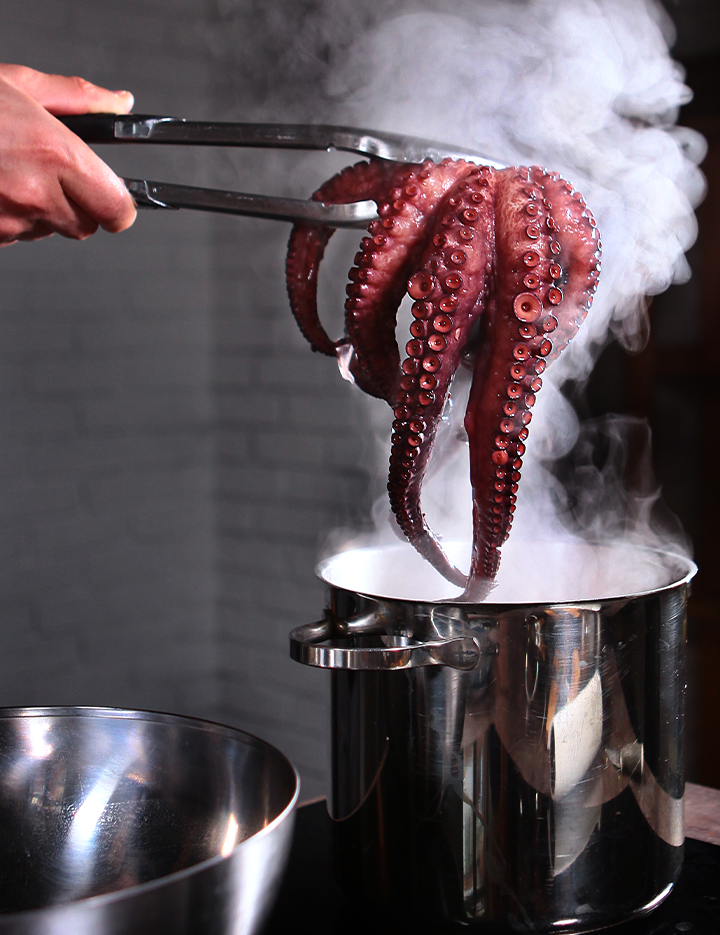 Tabuleiro com pimentos e batatas