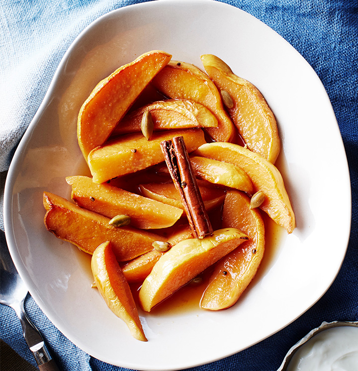 Tabuleiro com pimentos e batatas