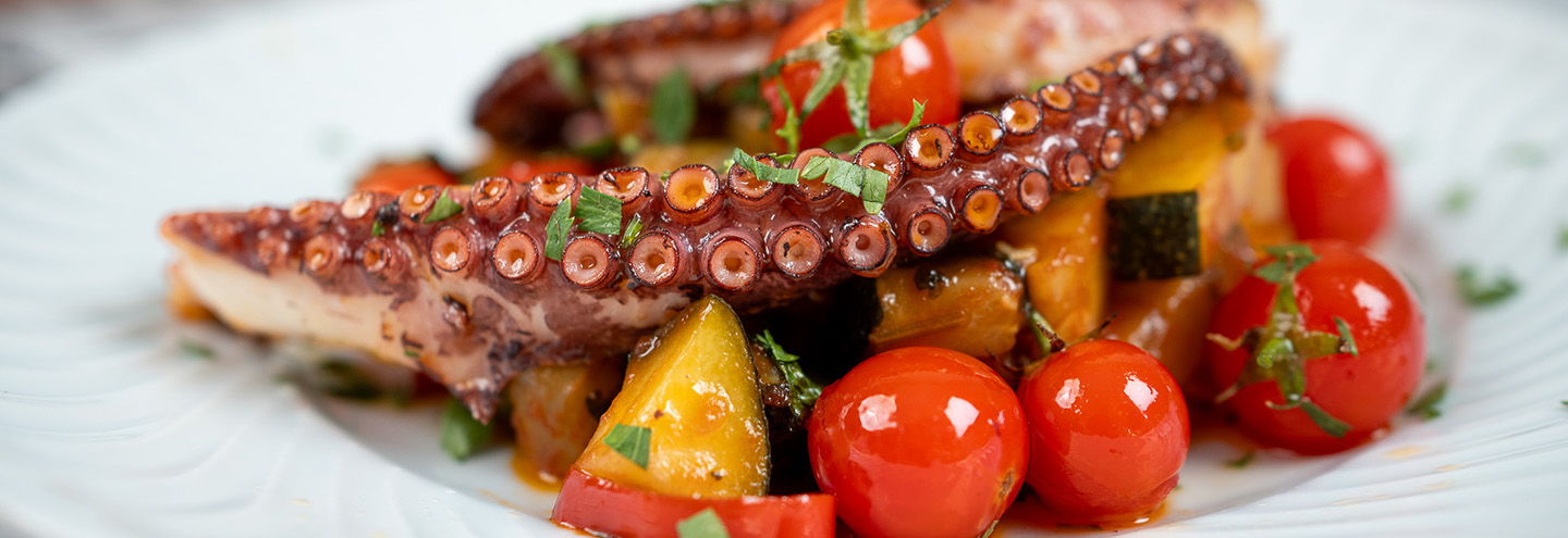 Imagem Polvo com Legumes Salteados