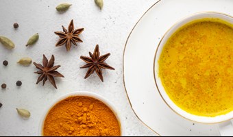 Imagem Golden Milk: O que é, Benefícios e Receita