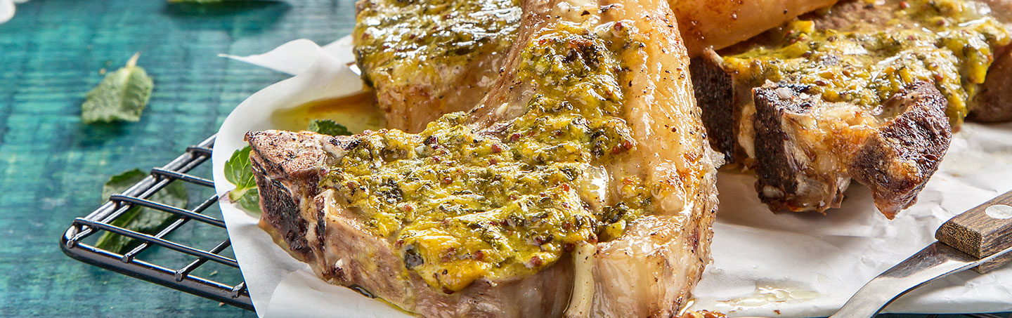 Imagem COSTELETAS DE BORREGO COM MOLHO DE HORTELA