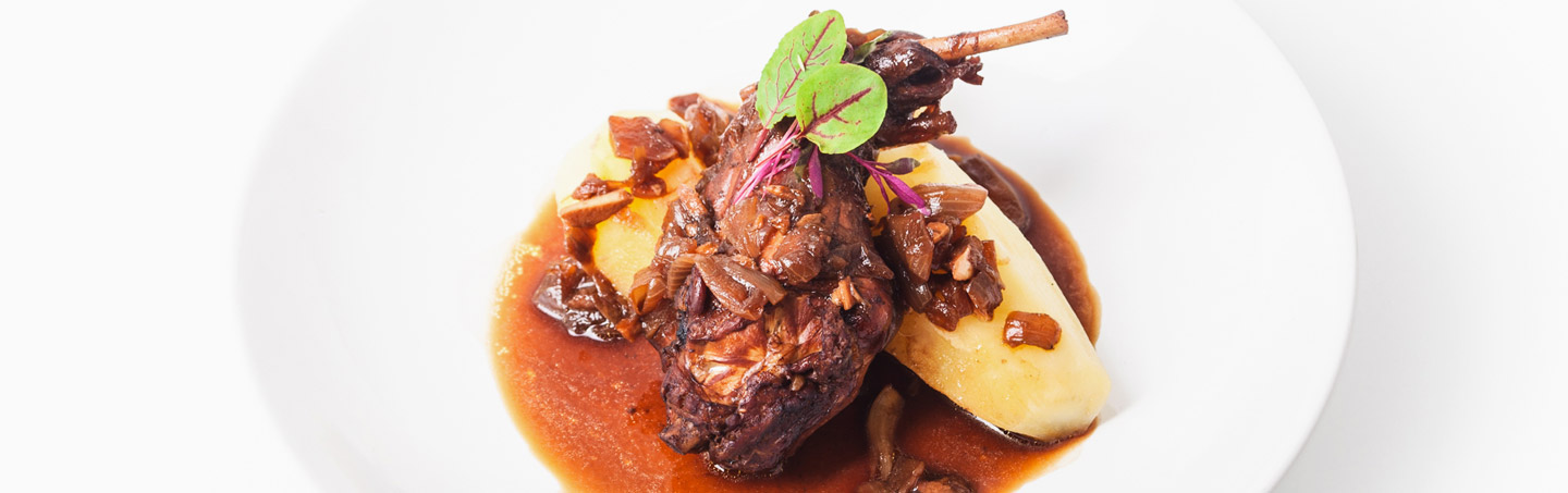 Imagem ESTUFADO DE COELHO EM MOLHO DE CAFE