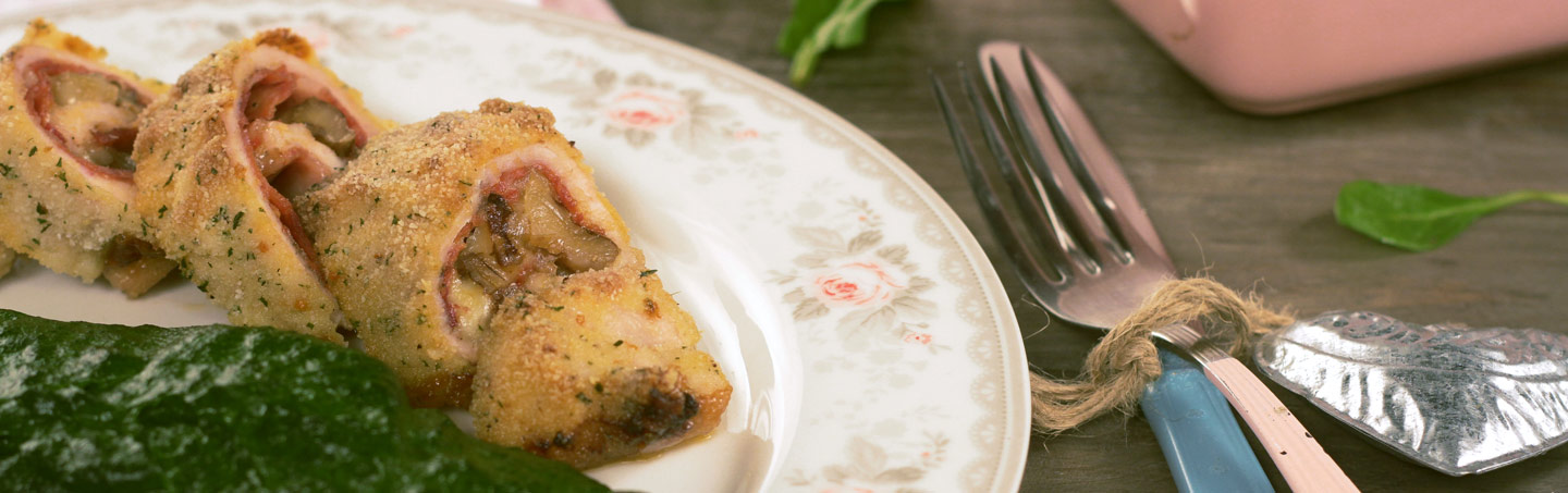 Imagem ROLINHOS DE PERU RECHEADOS COM ESPARREGADO