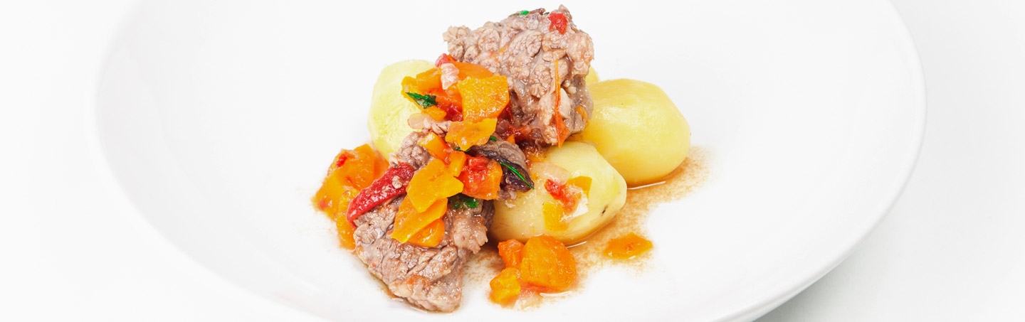 Imagem VITELA ESTUFADA COM CENOURA