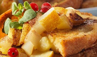 Imagem FATIAS DOURADAS COM FRUTOS SALTEADOS