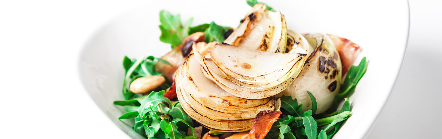 Imagem RUCULA COM CEBOLA, BACON E FRUTOS SECOS