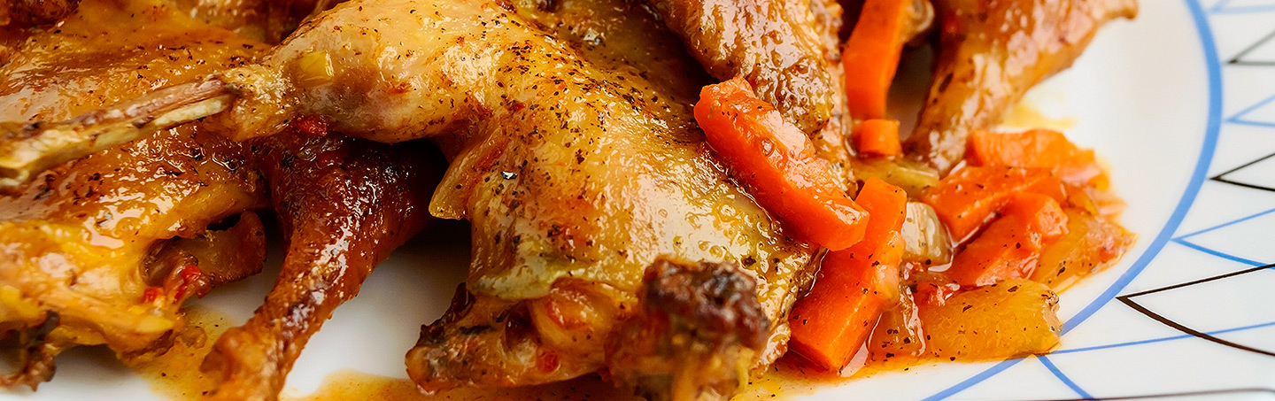 Imagem CODORNIZES COM AMEIXAS E QUEIJO DE OVELHA